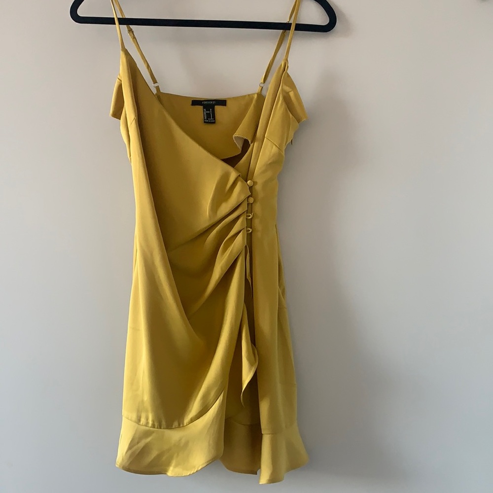 Adorable dress. Perfect for summer or a beach vacation